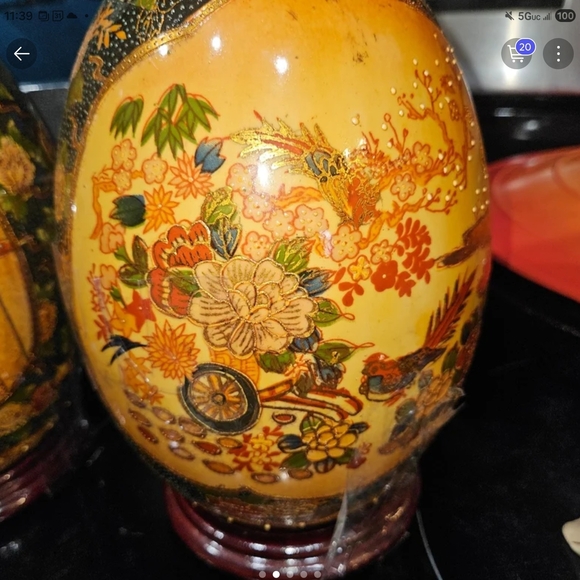 Japanese Satsuma-style porcelain decorative eggs hand-painted Large / Set Of 2 - Picture 2 of 6